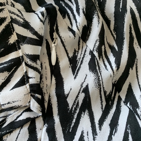 Loyal Hana maternity/nursing shirt with hidden zippers XS - Picture 4 of 6